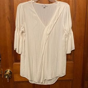 Petite Blouse pretty bell sleeve off white petite small